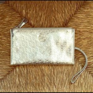 Silver clutch / Guess